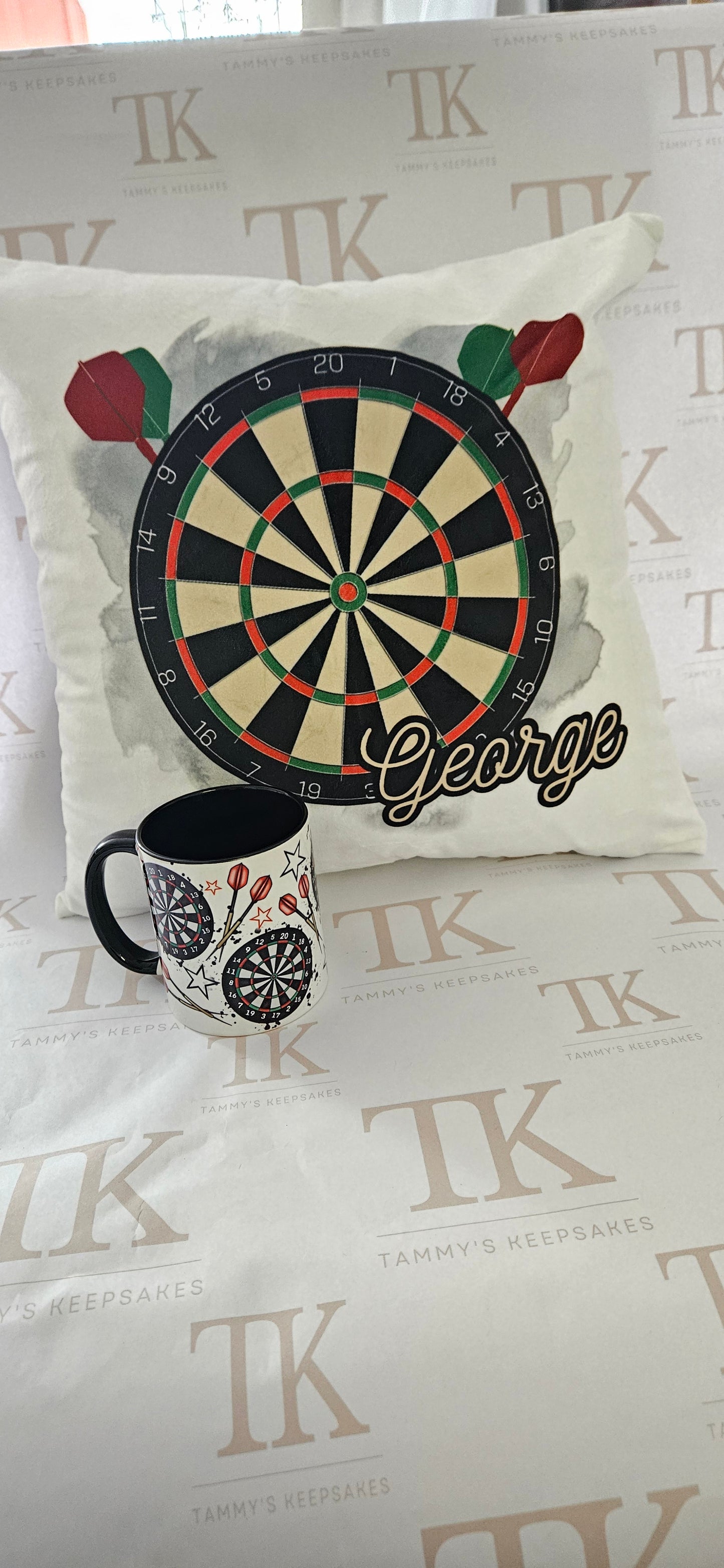 Darts mug and cushion